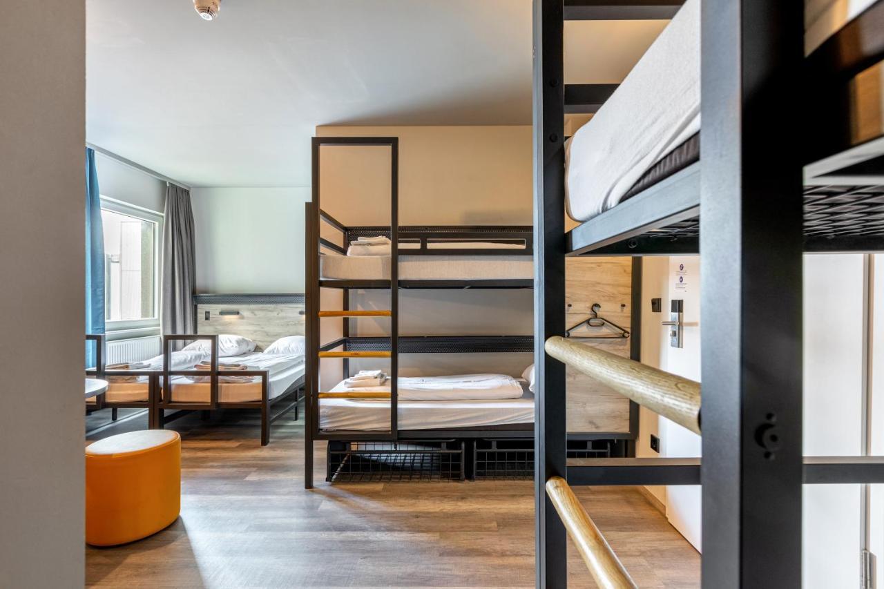 Bed 6-Bed Mixed Dormitory Room